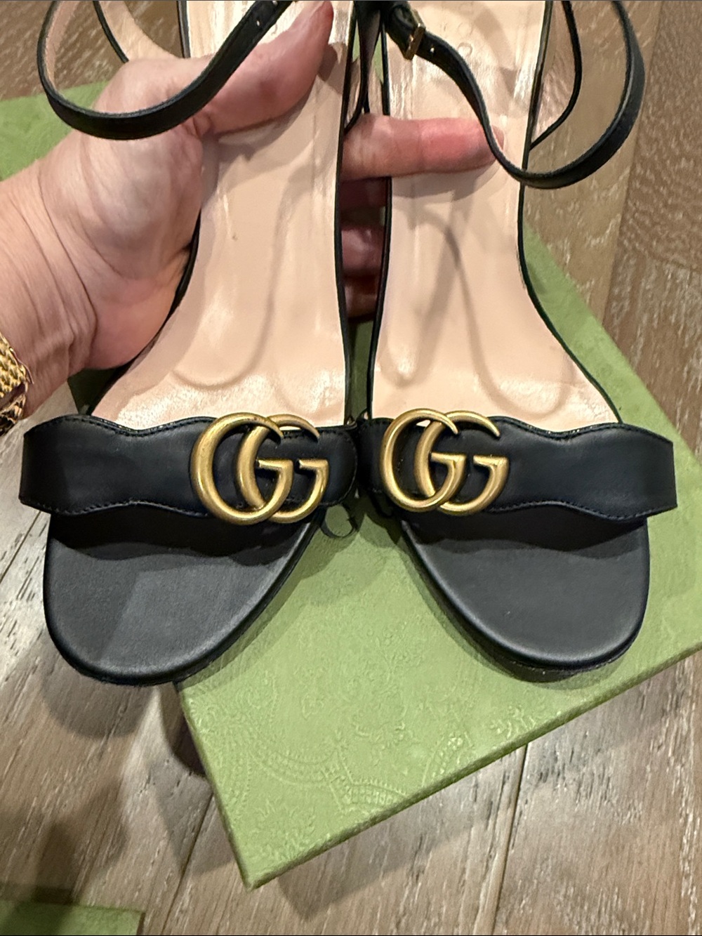 Gucci Black Leather Block Heel Sandals with Gold Double G Buckle - Picture 9 of 12